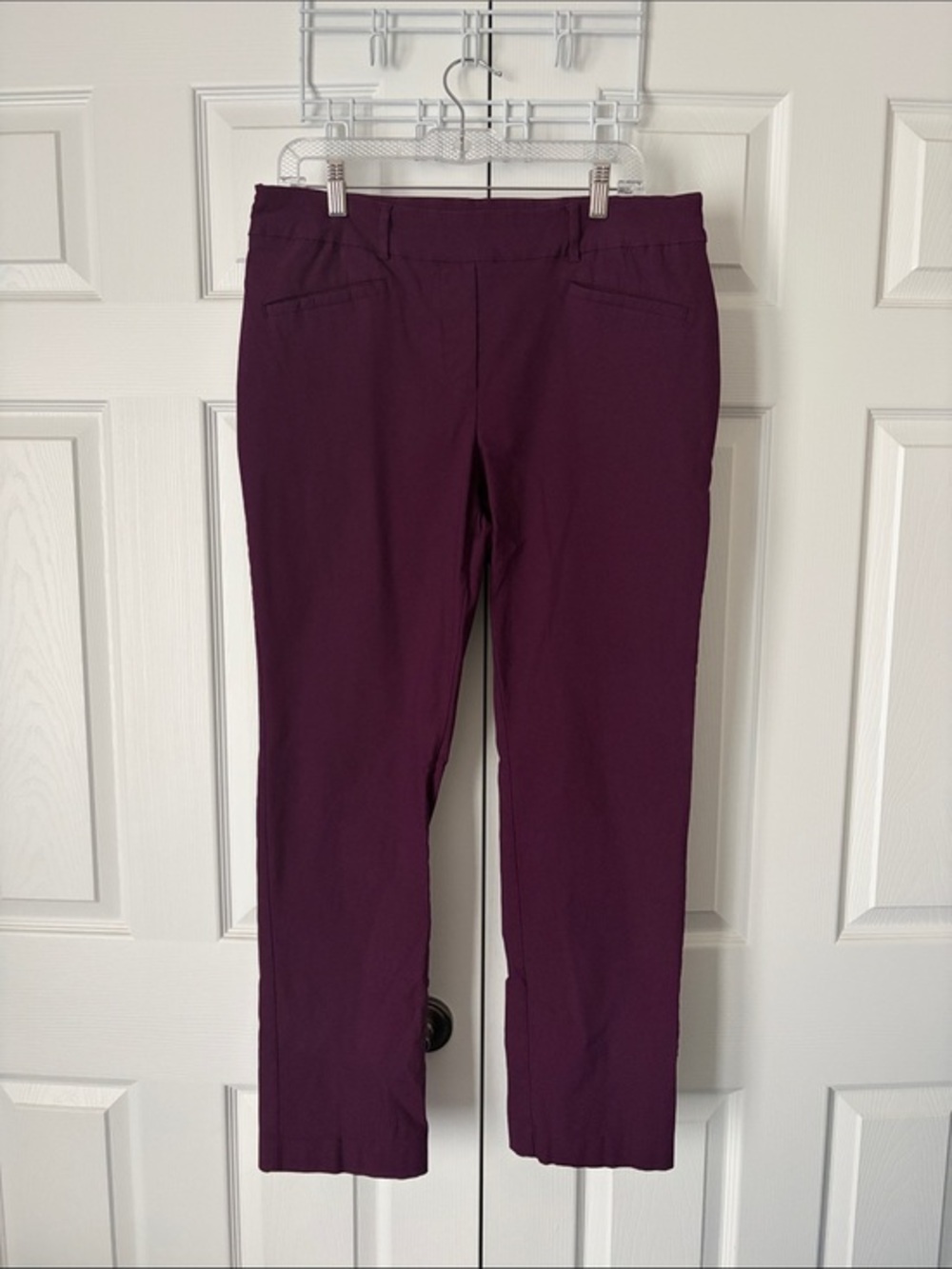 Reitmans Straight-Leg Pull-On Pants in Plum